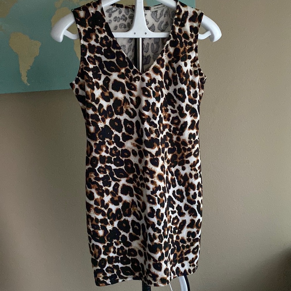 Women’s large cheetah print sleeveless above the knee mini dress basic classic